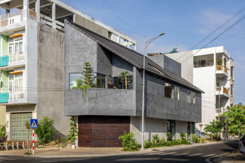 The Inner Court House: Ngôi nhà hướng nội thích ứng với nắng gió Phan Rang | Plus Idea Studio – ảnh 1