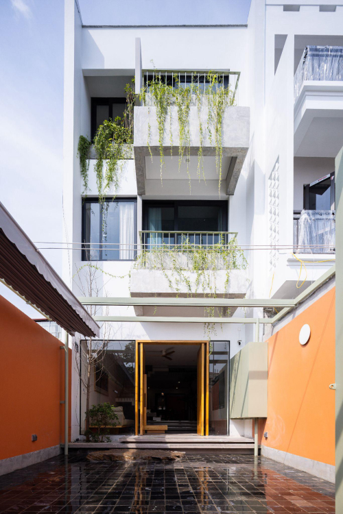 Nhà Thanh Bình – Khoảng lùi bình yên cho nhà lô phố | SLA Architects – ảnh 1