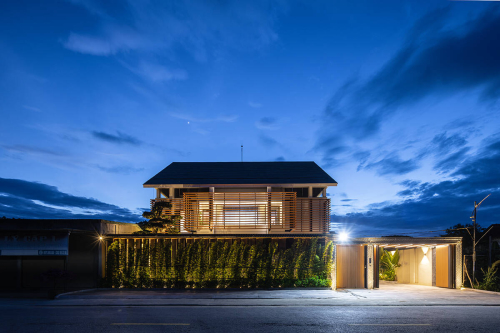 Nhà mẹ Định: Ngôi nhà báo hiếu trở thành không gian kết nối nhiều thế hệ | SLA Architect