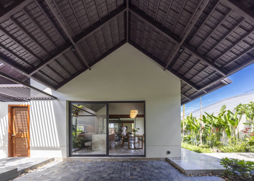 TK Villa de Garden - Không gian tối giản lấy cảm hứng từ nếp nhà bè miền Tây | Pham Huu Son Architects